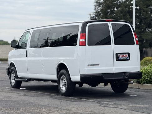 Used 2023 Chevrolet Express 3500 LS image 5