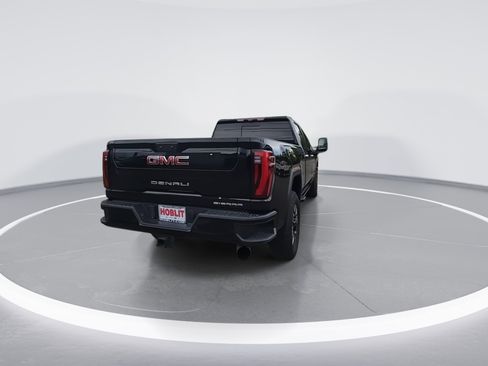Used 2025 GMC Sierra 2500 Denali w/ Denali Reserve Package AWD/4WD image 7