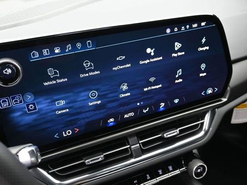 New 2026 Chevrolet Equinox EV LT w/ Midnight Package FWD image 29