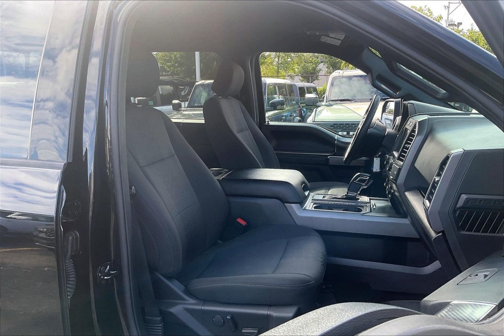 Used 2019 Ford F150 XLT w/ Equipment Group 302A Luxury AWD/4WD image 6