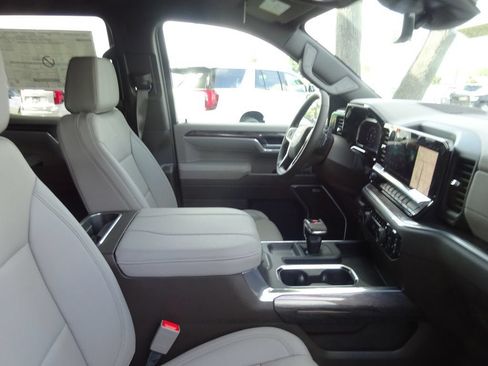 New 2026 Chevrolet Silverado 1500 LTZ w/ Technology Package AWD/4WD image 16