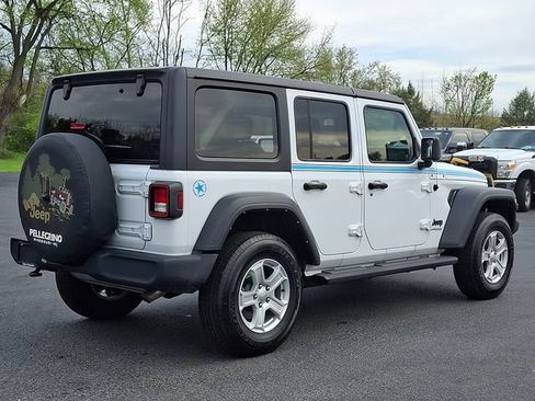 Used 2022 Jeep Wrangler Unlimited Sport AWD/4WD image 9