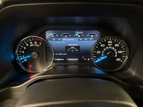 Used 2016 Ford F150 Platinum w/ Equipment Group 701A Luxury AWD/4WD image 24