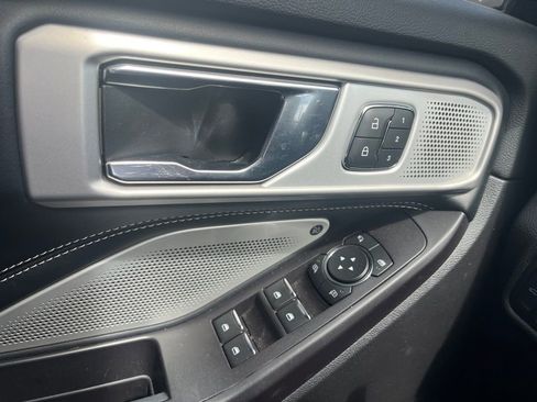 Used 2020 Ford Explorer ST w/ Premium Technology Package AWD/4WD image 11