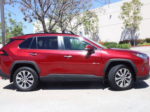 Used 2019 Toyota RAV4 Limited w/ Protection Package image 3