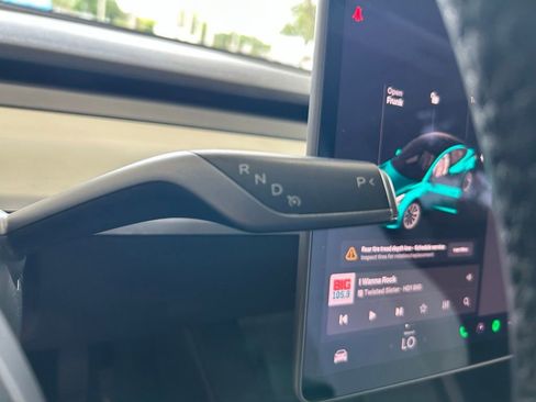 Used 2021 Tesla Model 3 Standard Range Plus RWD image 6
