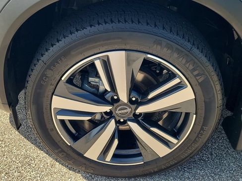 Used 2022 Nissan Rogue SL FWD image 6