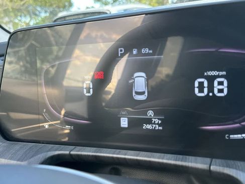 Used 2023 Kia Telluride EX w/ EX Captain's Chair Package image 16