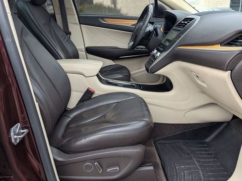 Used 2016 Lincoln MKC Select w/ Select Plus Package image 27