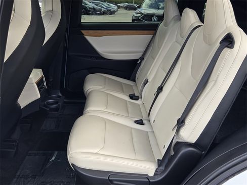 Used 2019 Tesla Model X 75D image 14
