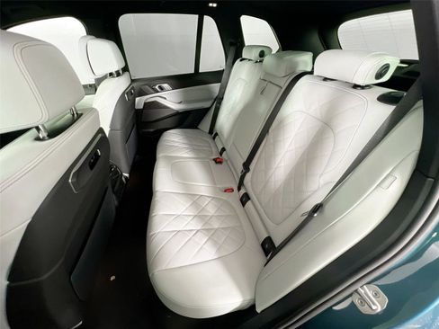 New 2026 BMW X5 xDrive50e w/ Premium Package image 25