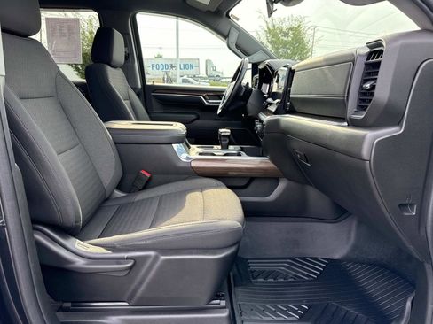 Used 2022 Chevrolet Silverado 1500 RST image 18