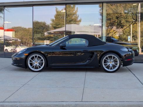 New 2025 Porsche 718 Boxster image 2