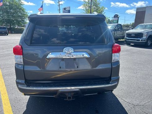 Used 2011 Toyota 4Runner SR5 w/ Convenience Pkg AWD/4WD image 6