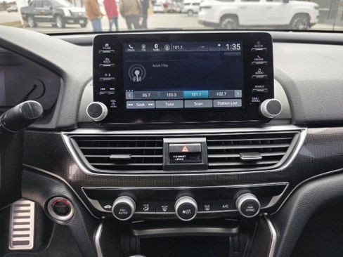 Used 2022 Honda Accord Sport image 39