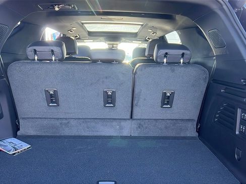 New 2026 Chevrolet Traverse High Country image 10