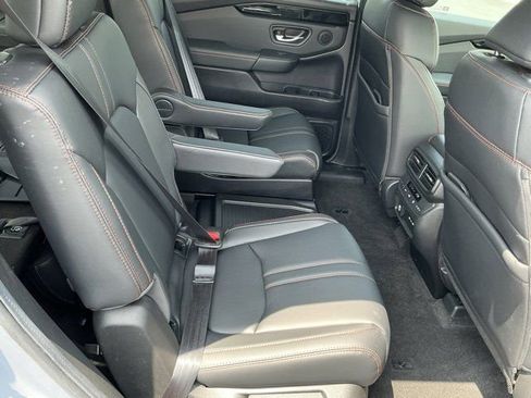 Used 2025 Honda Pilot TrailSport image 20