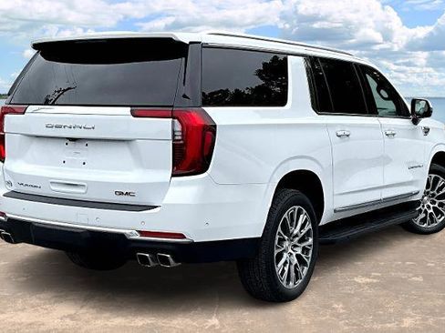 Used 2025 GMC Yukon XL Denali image 6