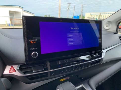 New 2026 Toyota Sienna XLE FWD image 23