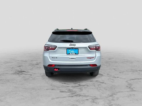 Certified 2025 Jeep Compass Trailhawk AWD/4WD image 7