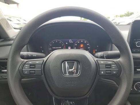 Used 2025 Honda Accord SE image 14