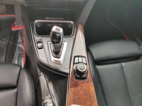 Used 2014 BMW 320i Sedan RWD image 15