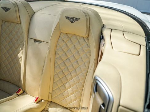 Used 2016 Bentley Continental GT image 50