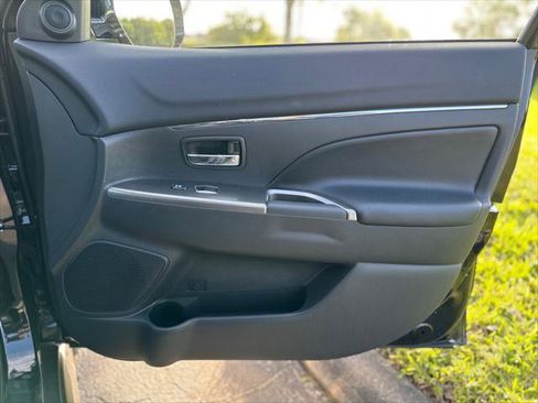 Used 2026 Mitsubishi Outlander Sport SE image 18