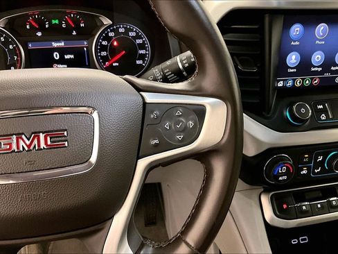Used 2023 GMC Acadia SLT AWD/4WD image 12