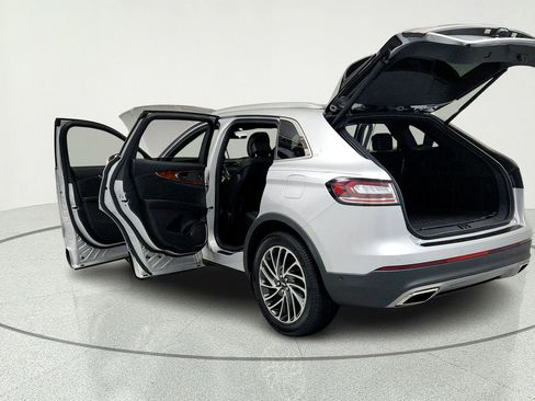 Used 2019 Lincoln Nautilus Reserve AWD/4WD image 11