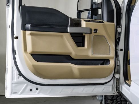 Used 2020 Ford F350 Lariat w/ Lariat Value Package image 32