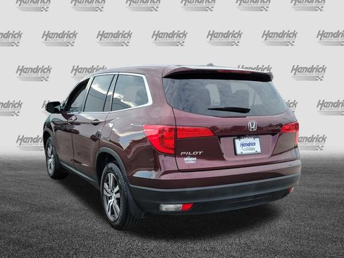Used 2017 Honda Pilot EX image 5