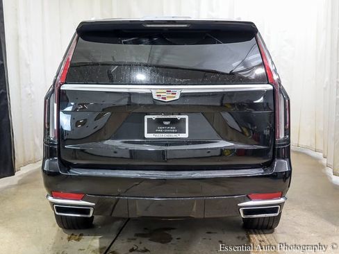 Certified 2022 Cadillac Escalade Premium Luxury image 5