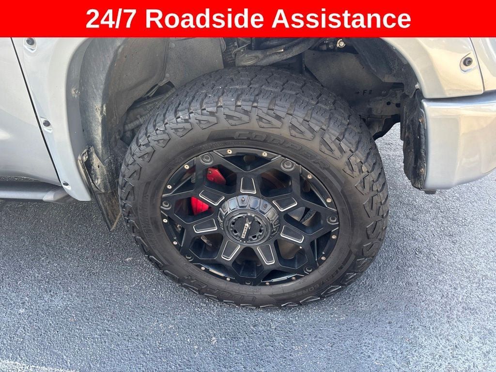 Used 2020 Toyota Tundra SR5 w/ SR5 Leather Package AWD/4WD image 5