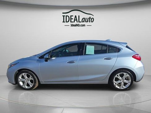 Used 2017 Chevrolet Cruze Premier w/ Enhanced Convenience Package image 2