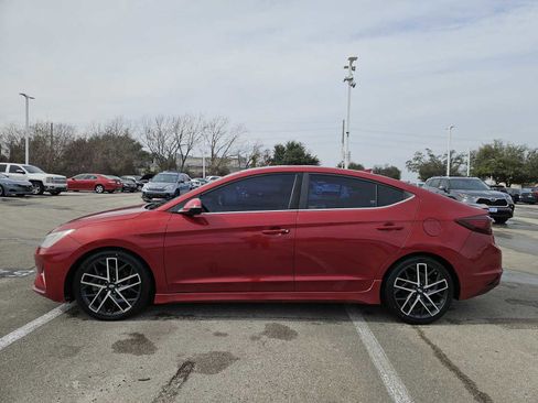 Used 2019 Hyundai Elantra Sport w/ Cargo Package image 4