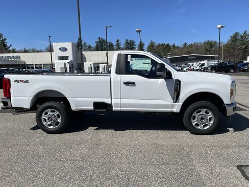 New 2025 Ford F350 XLT image 2