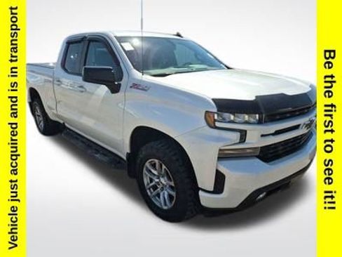 Used 2019 Chevrolet Silverado 1500 RST AWD/4WD image 2