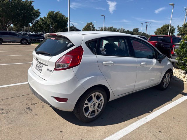 Used 2014 Ford Fiesta SE FWD image 2