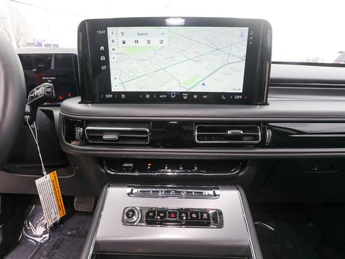 New 2026 Lincoln Aviator AWD image 15