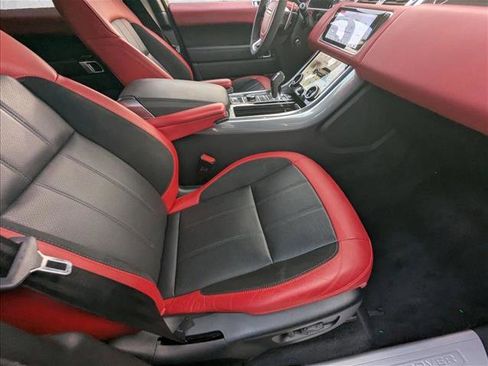 Used 2020 Land Rover Range Rover Sport HST image 22