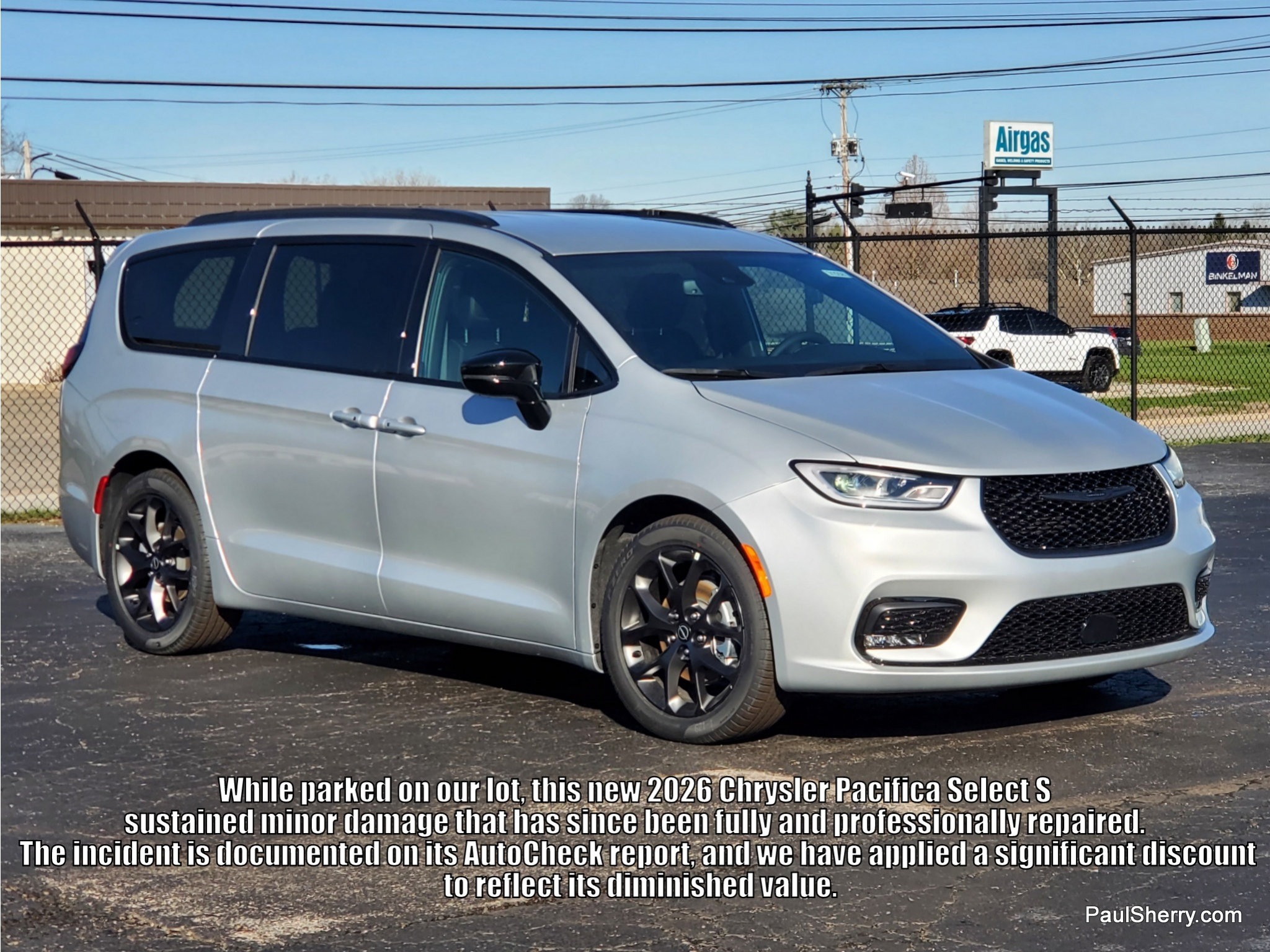 New 2026 Chrysler Pacifica Select w/ S Appearance Package FWD image 6