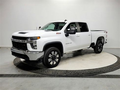 Used 2021 Chevrolet Silverado 2500 LT w/ Z71 Off-Road Package image 3