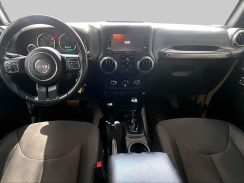 Used 2017 Jeep Wrangler Unlimited Sport w/ Quick Order Package 24S AWD/4WD image 16