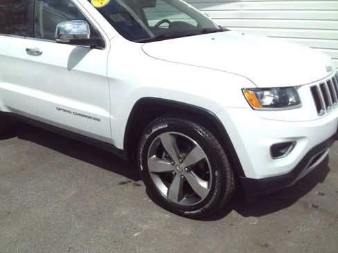 Used 2015 Jeep Grand Cherokee Limited AWD/4WD image 11
