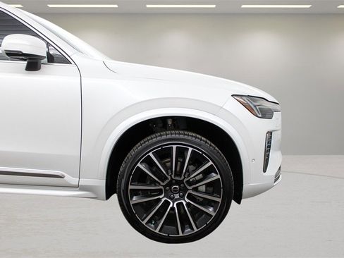 New 2026 Volvo XC90 B5 Ultra w/ Protection Package Premier image 67