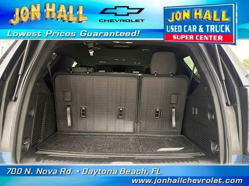 Used 2025 Chevrolet Tahoe LS image 12