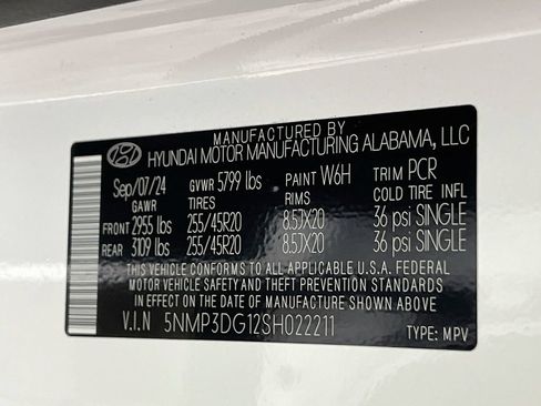 Certified 2025 Hyundai Santa Fe Limited AWD/4WD image 33