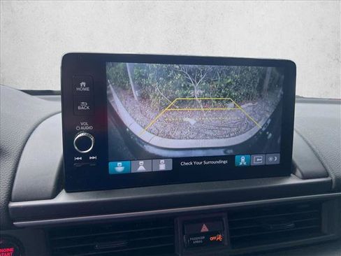 Used 2025 Honda Pilot Touring image 25