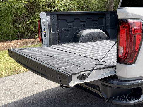 New 2026 GMC Sierra 1500 AT4X AWD/4WD image 13